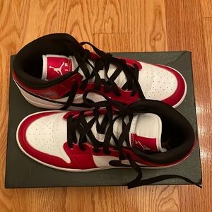 jordan chicago mids GS (7Y)